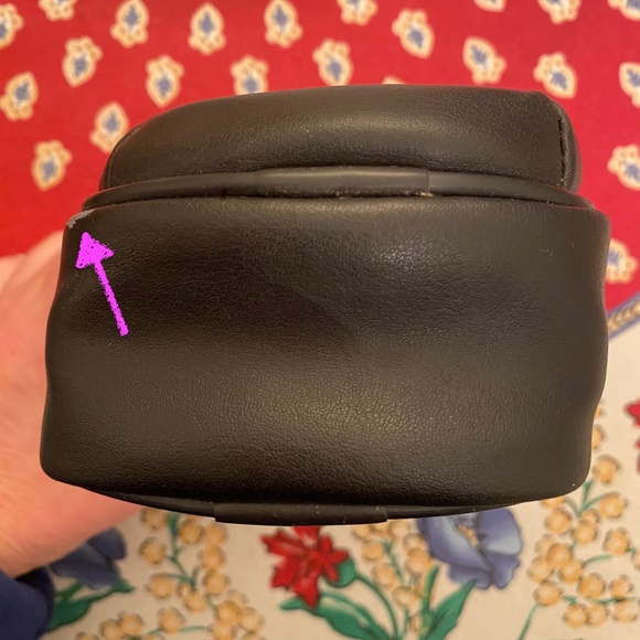 View I Y2K I Black Point & Shoot Camera Bag - Picture 10 of 16